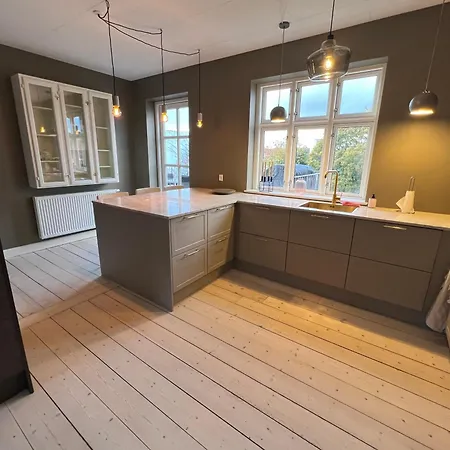 شقة فندقية Byhuset فايل